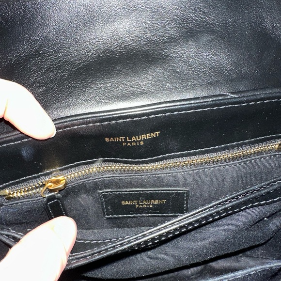 YSL Toy Loulou Leather Crossbody Bag in black and gold - Picture 10 of 15